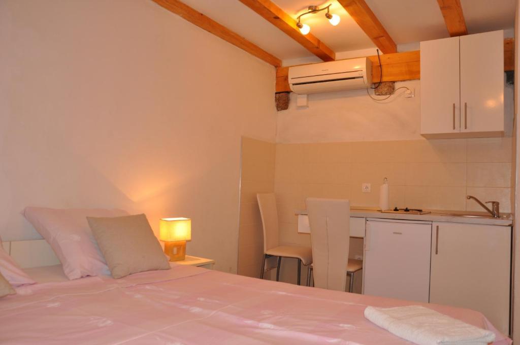 Apartments Lucic Dubrovnik Oda fotoğraf